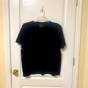 Black v-neck shirt. Size XL